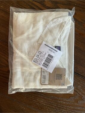 Women’s PATAGONIA White Linen Button-Up Shirt - Packaged